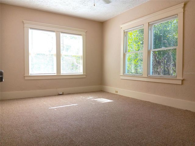 830 37TH AVENUE S, St Petersburg, FL 33705
