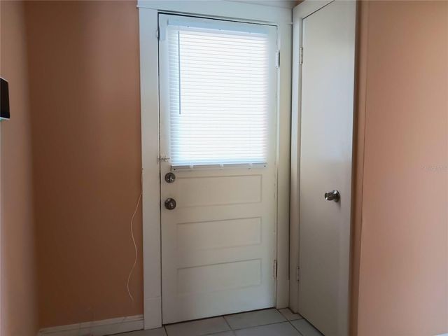 830 37TH AVENUE S, St Petersburg, FL 33705