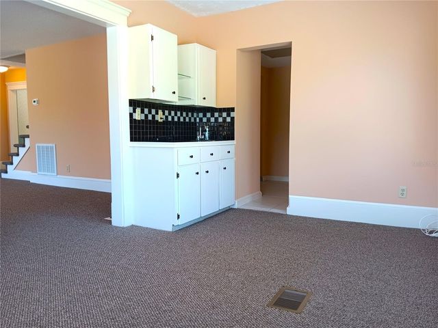 830 37TH AVENUE S, St Petersburg, FL 33705