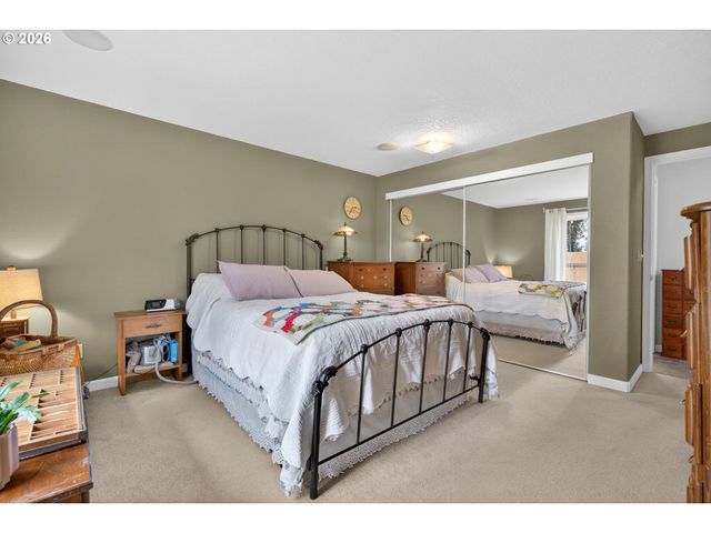 177 Ne 34TH Ct, Hillsboro, OR 97124