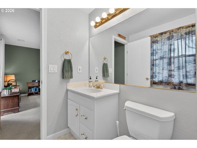 177 Ne 34TH Ct, Hillsboro, OR 97124