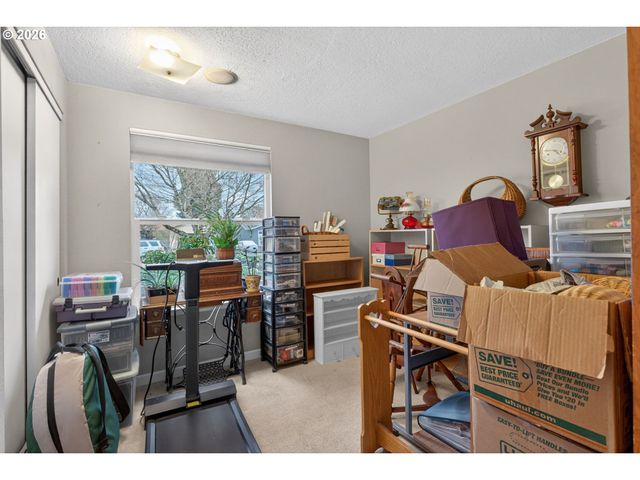 177 Ne 34TH Ct, Hillsboro, OR 97124