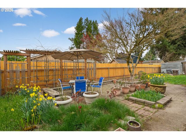 177 Ne 34TH Ct, Hillsboro, OR 97124