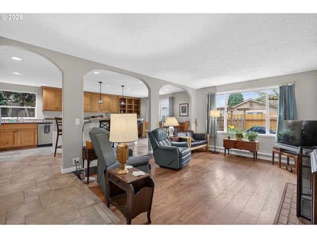 177 Ne 34TH Ct, Hillsboro, OR 97124