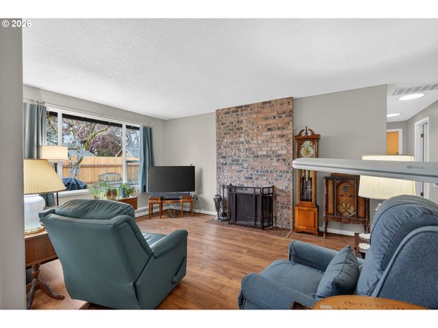 177 Ne 34TH Ct, Hillsboro, OR 97124