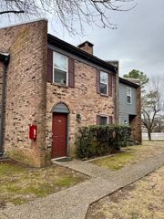 280 S Hill Avenue A108, Fayetteville, AR 72701