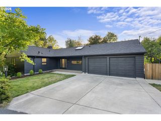3868 Sw BRIDLEMILE Ln, Portland, OR 97221