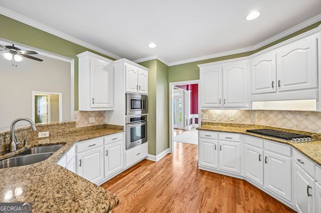 3923 Springtree Lane, Hoschton, GA 30548