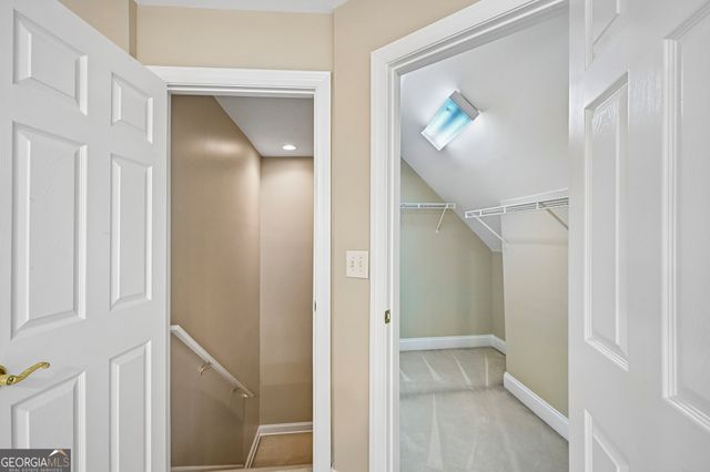 3923 Springtree Lane, Hoschton, GA 30548