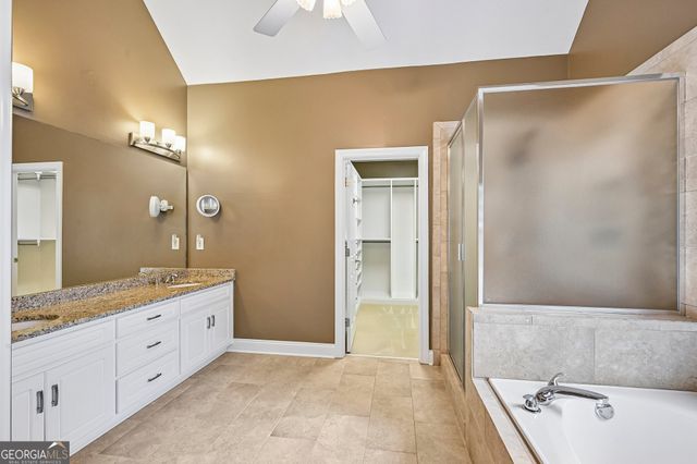 3923 Springtree Lane, Hoschton, GA 30548