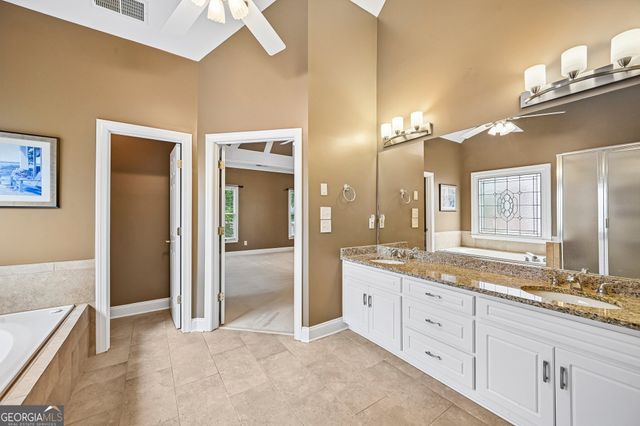 3923 Springtree Lane, Hoschton, GA 30548