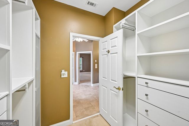 3923 Springtree Lane, Hoschton, GA 30548