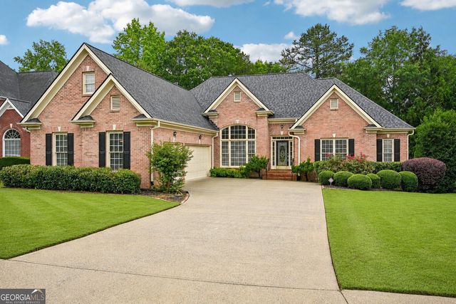3923 Springtree Lane, Hoschton, GA 30548