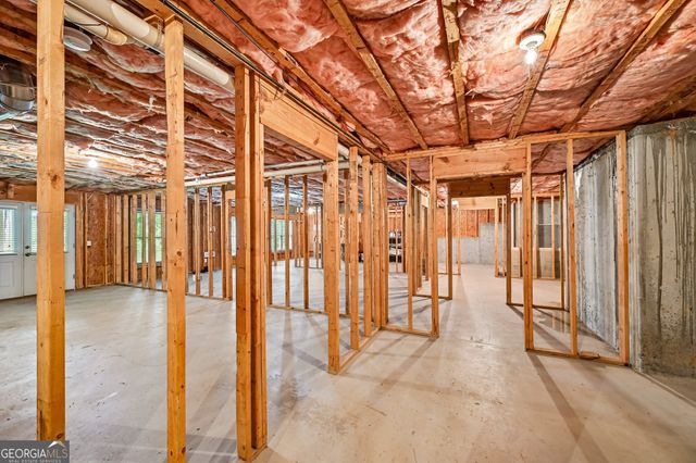 3923 Springtree Lane, Hoschton, GA 30548