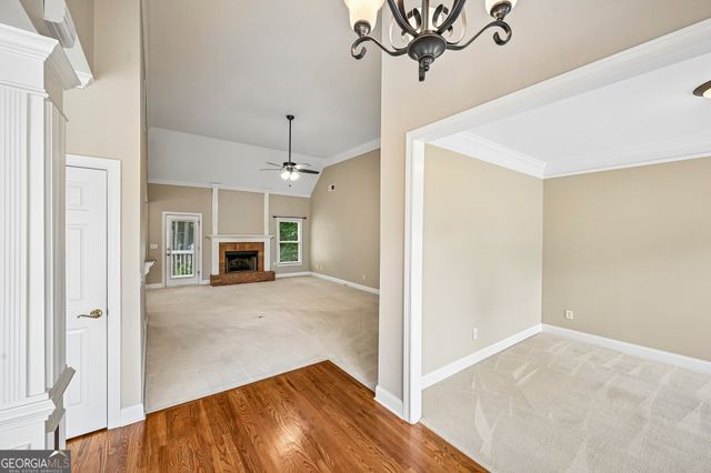 3923 Springtree Lane, Hoschton, GA 30548