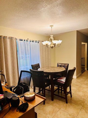 637 SE THORNHILL Drive, Port St. Lucie, FL 34983