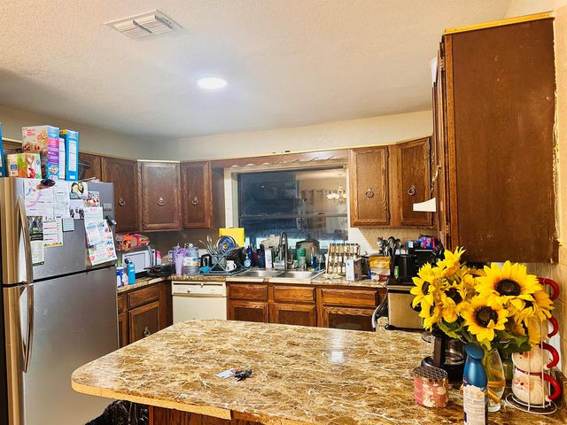 637 SE THORNHILL Drive, Port St. Lucie, FL 34983