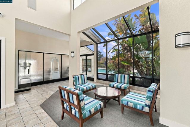 228 Lakeshore Court, Richmond, CA 94804