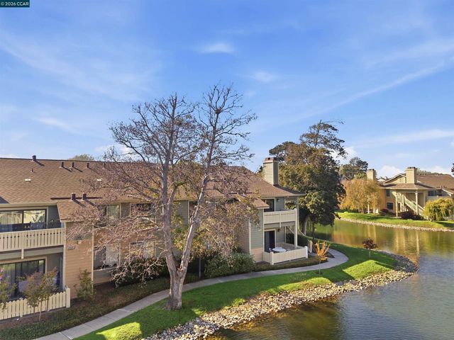 228 Lakeshore Court, Richmond, CA 94804