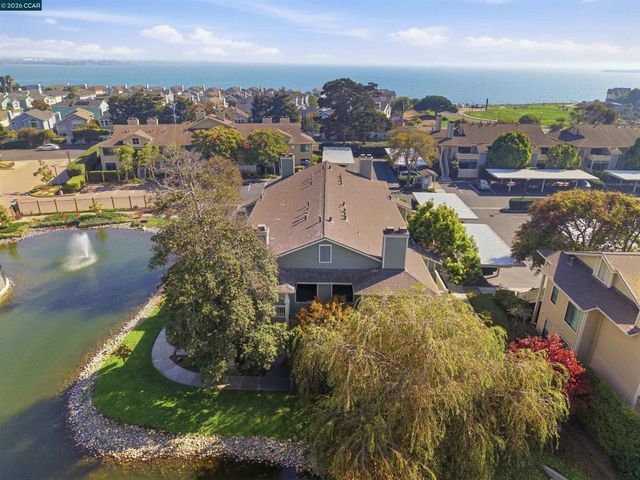 228 Lakeshore Court, Richmond, CA 94804