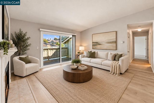 228 Lakeshore Court, Richmond, CA 94804