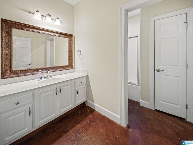 195 LAKE VIEW CIRCLE, Riverside, AL 35135