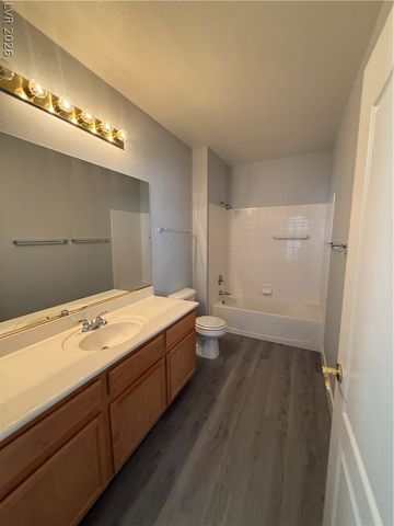 700 CARNEGIE Street 1711, Henderson, NV 89052