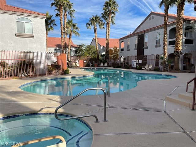 700 CARNEGIE Street 1711, Henderson, NV 89052