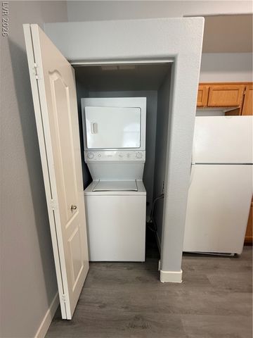 700 CARNEGIE Street 1711, Henderson, NV 89052