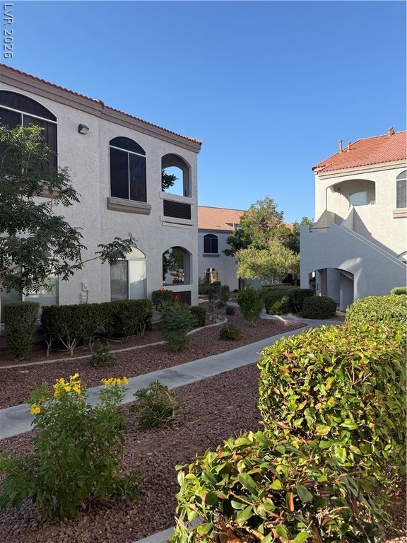 700 CARNEGIE Street 1711, Henderson, NV 89052