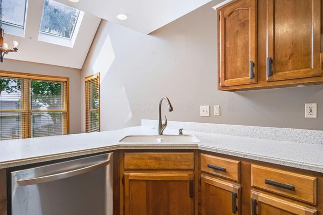 345 Westerdale Drive, Gahanna, OH 43230