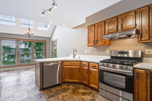 345 Westerdale Drive, Gahanna, OH 43230