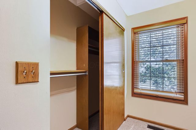 345 Westerdale Drive, Gahanna, OH 43230