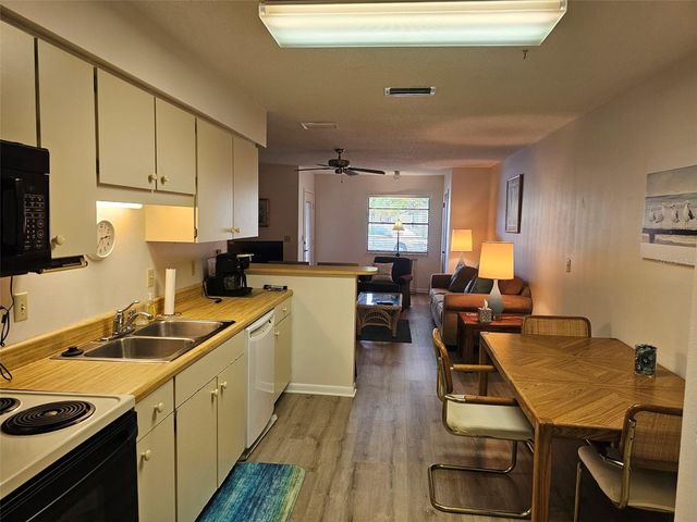 4132 66TH STREET CIRCLE W, Bradenton, FL 34209