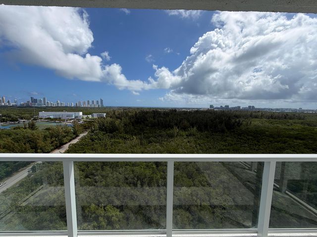 15051 Royal Oaks Lane 1603, North Miami, FL 33181