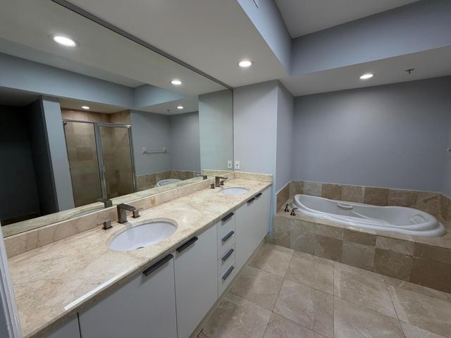 15051 Royal Oaks Lane 1603, North Miami, FL 33181