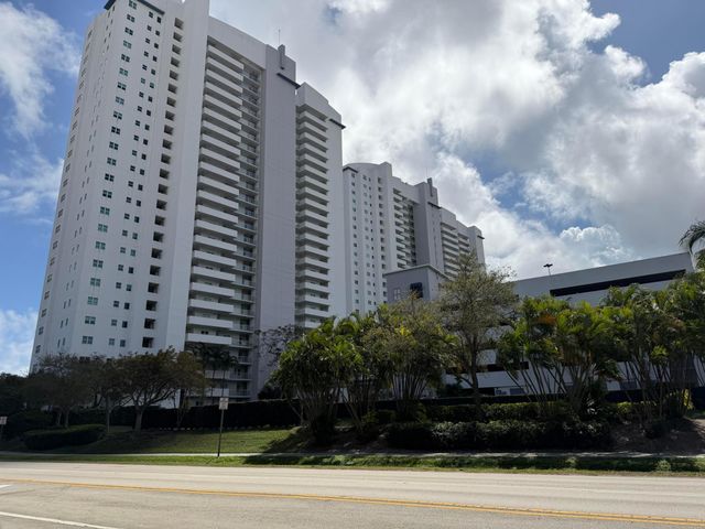 15051 Royal Oaks Lane 1603, North Miami, FL 33181