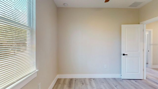 1516 59TH STREET N, St Petersburg, FL 33710