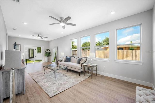 1516 59TH STREET N, St Petersburg, FL 33710