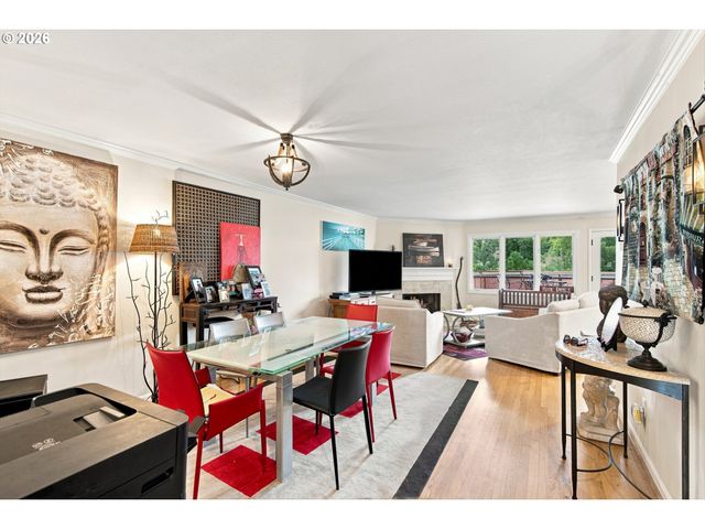 615 Se LINN St D, Portland, OR 97202