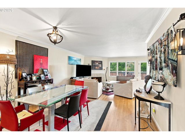 615 Se LINN St D, Portland, OR 97202