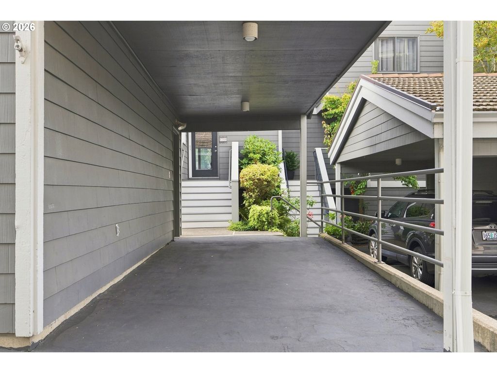 615 Se LINN St D, Portland, OR 97202
