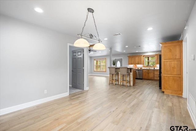 16736 County Road 4199, Lindale, TX 75771