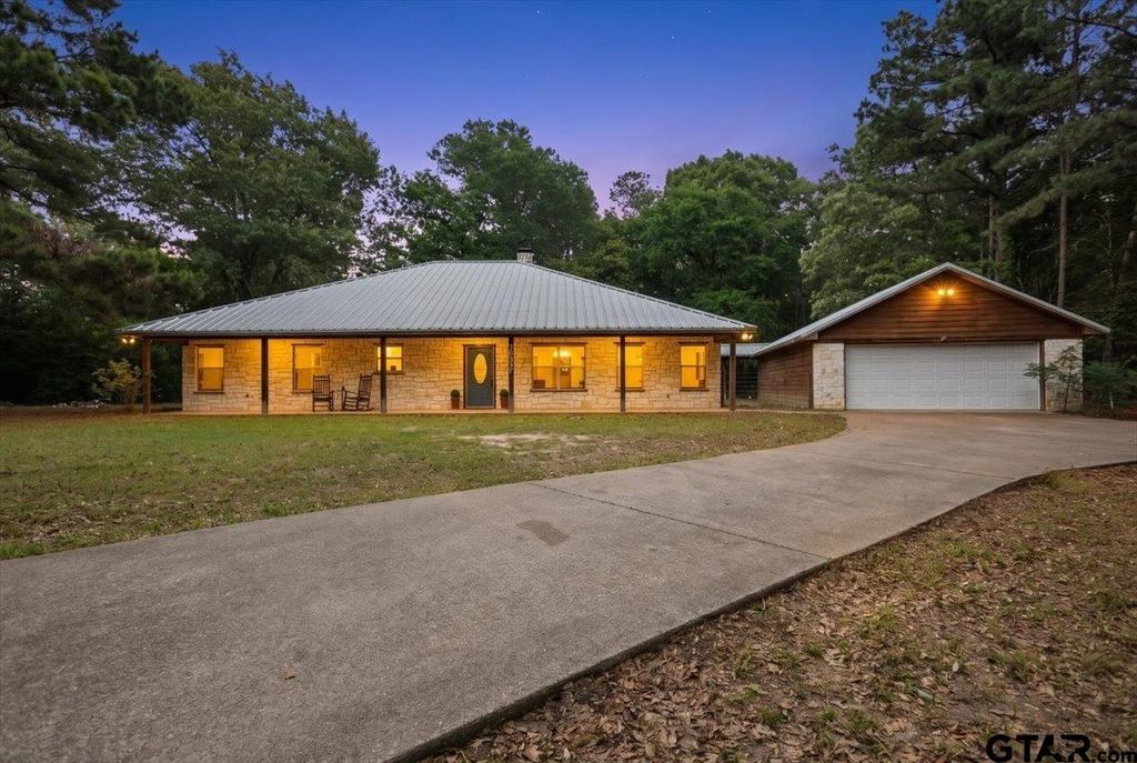 16736 County Road 4199, Lindale, TX 75771