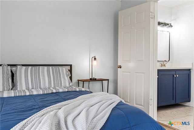 5307 E Lakeshore Drive, Belton, TX 76513