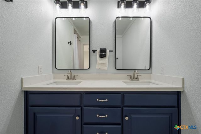 5307 E Lakeshore Drive, Belton, TX 76513