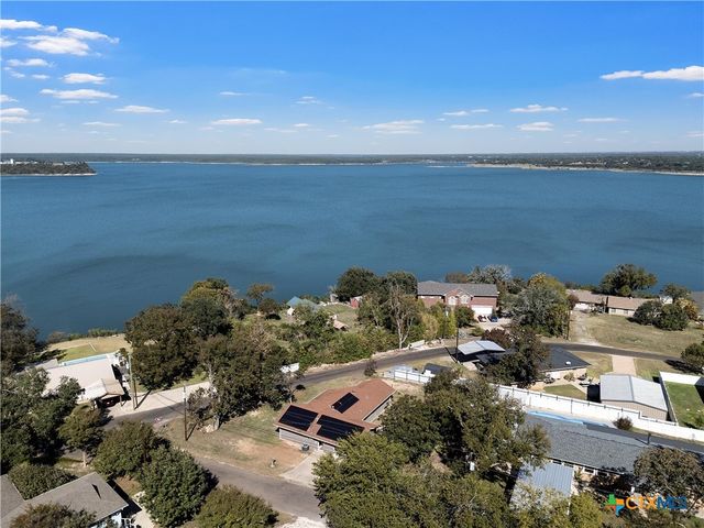 5307 E Lakeshore Drive, Belton, TX 76513
