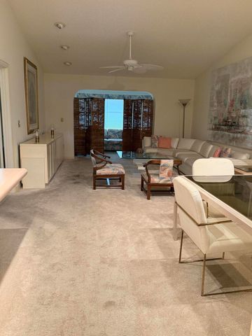 10107 Mangrove Drive, Boynton Beach, FL 33437