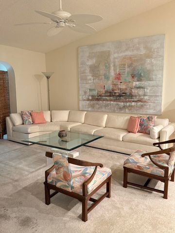 10107 Mangrove Drive, Boynton Beach, FL 33437