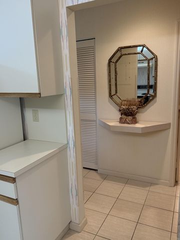 10107 Mangrove Drive, Boynton Beach, FL 33437